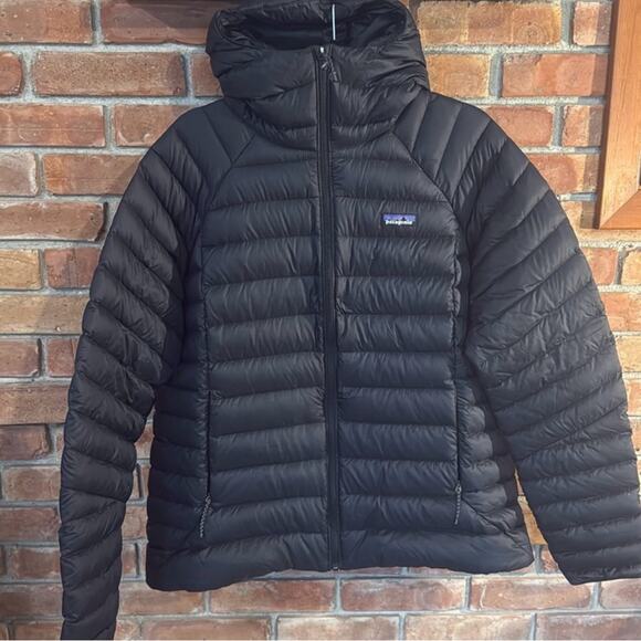 Patagonia Women's Down Sweater Hoody - Black - Womens XL Extra Large
